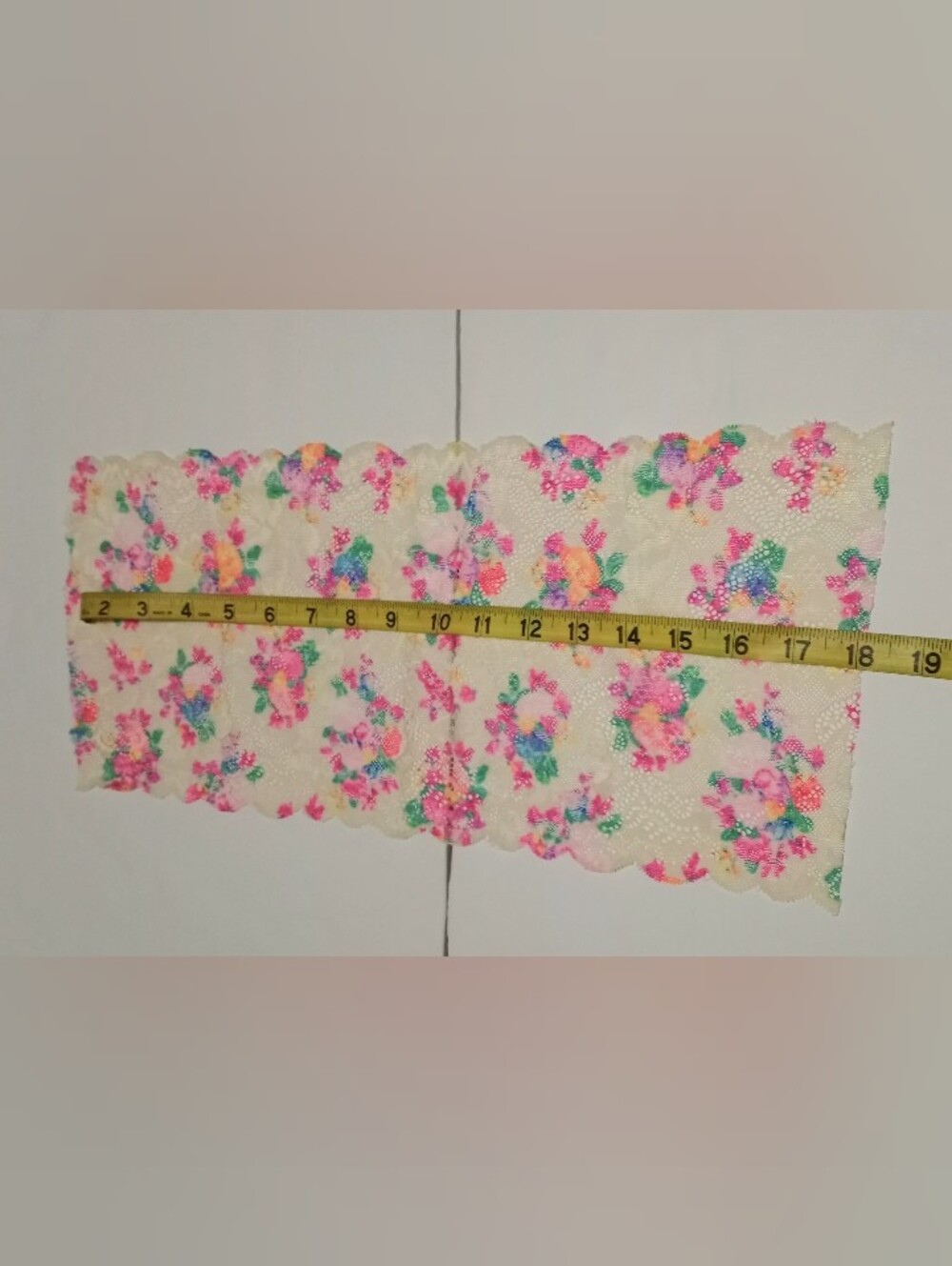 Small Fabric Lot. - Picture 9 of 14